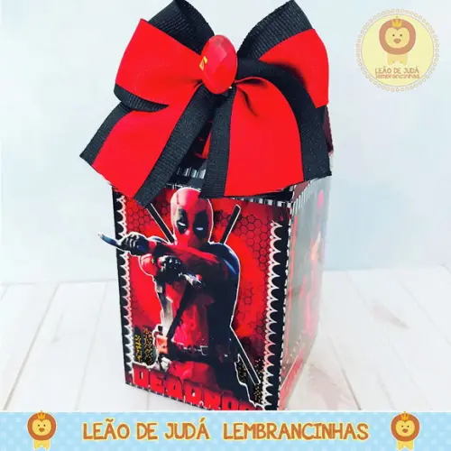Caixa Milk Com aplique Deadpool