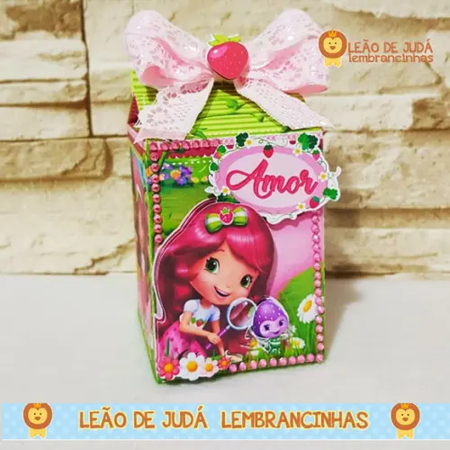 Caixa Milk Com aplique Moranguinho