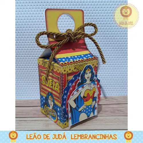 Caixa Para Festa tema Mulher Maravilha