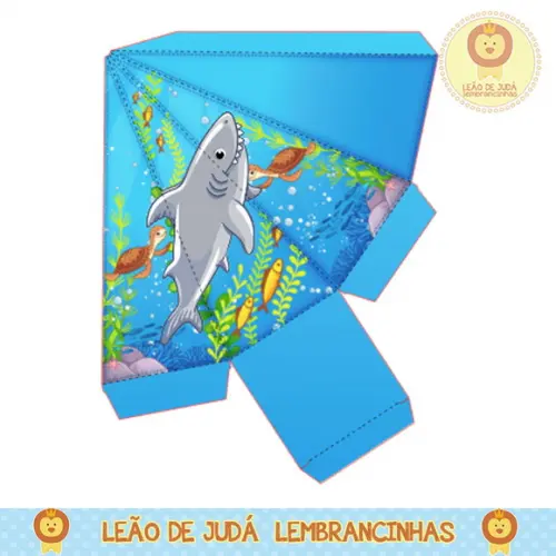Caixa pirâmide fundo do mar