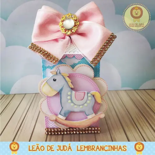 Caixinha milk tema brinquedo menina