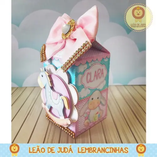 Caixinha milk tema brinquedo menina