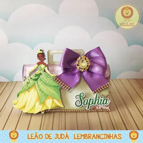 Caixinha para festa tema a princesa e o sapo