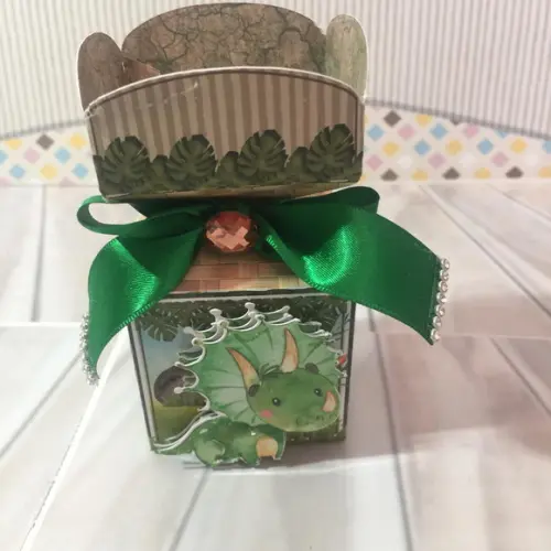 Caixinha para festa tema dino baby