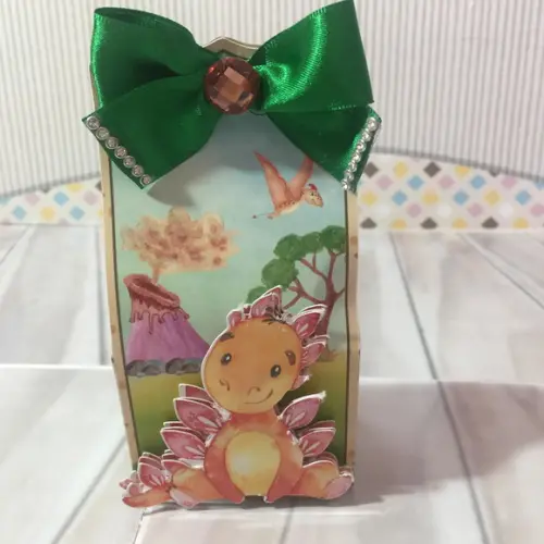 Caixinha para festa tema dino baby