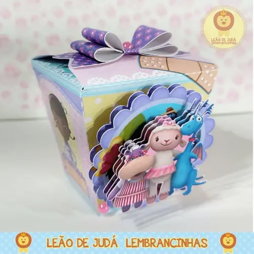 Caixinha para festa tema doutora brinquedos
