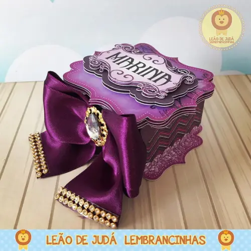 Caixinha para festa tema malévola