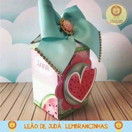 Caixinha para festa tema melancia