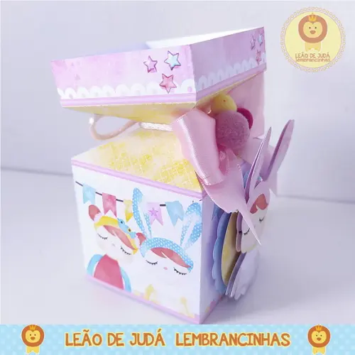 Caixinha para festa tema metoo doll