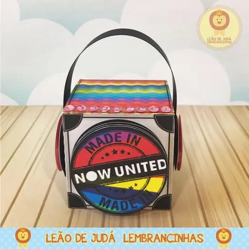 Caixinha para festa tema new united
