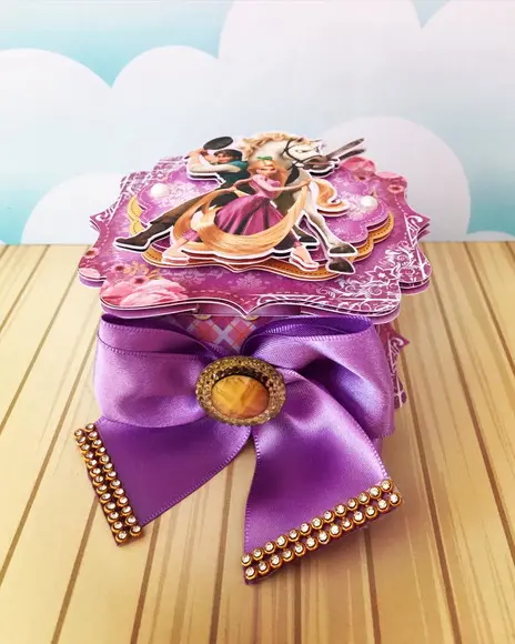 Caixinha para Festa Tema Rapunzel