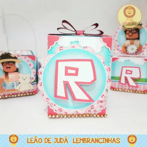 Caixinha para festa tema roblox