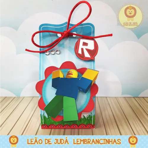 Caixinha para festa tema roblox