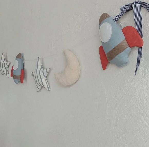 Varal Decorativo Universo