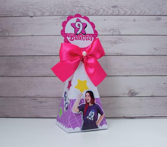 Kit 25 Caixas Emilly Vick dos Rosa Personalizadas