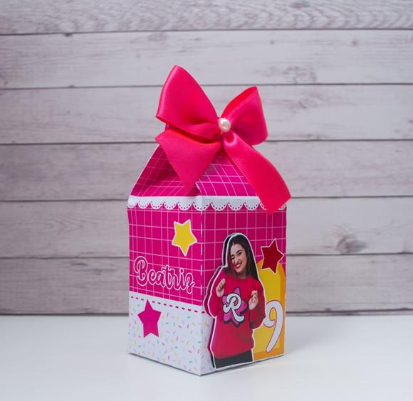 Kit 40 Caixas Emilly Vick dos Rosa Personalizadas