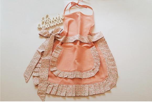 Avental Vintage Criativo Rose Salmão Florais com Tiara