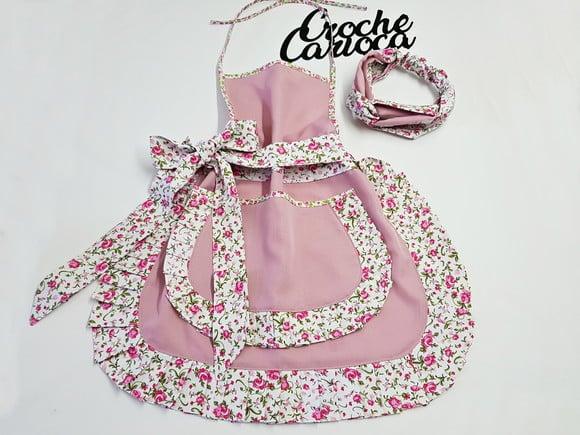 Avental Vintage Retro com Tiara Tons de Rosa