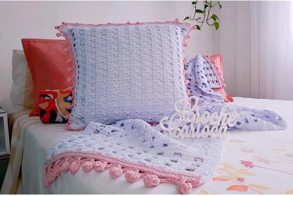 Cama Posta Almofadão Completo e Peseira Crochê 2,30 x 0,50