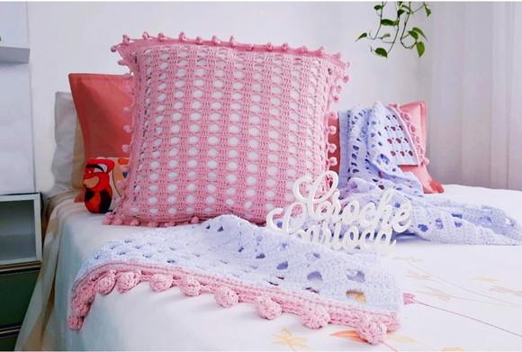 Cama Posta Almofadão Completo e Peseira Crochê 2,30 x 0,50
