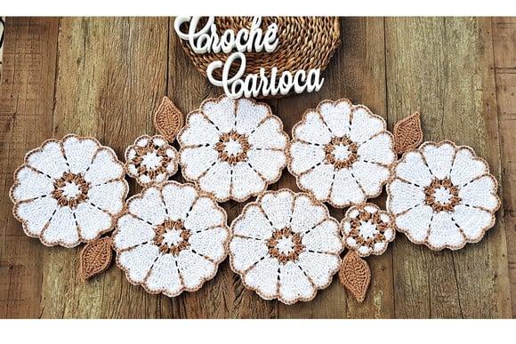 Caminho de Mesa Crochê Rústicidade Natural Branco e Bege