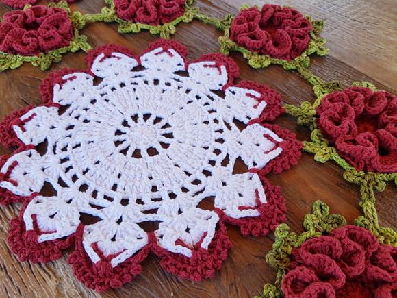 Caminho de Mesa em Crochê 3d Floral Escolha Cores!