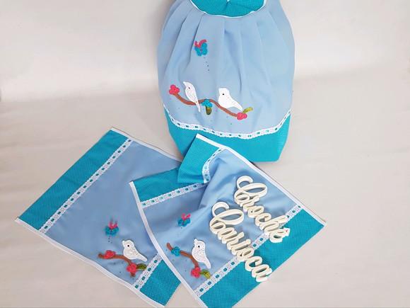 Conjunto de cozinha: azul com passarinhos delicados