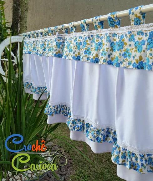 Cortina Bandô Babados Azul Floral e Branco Renda de Algodão