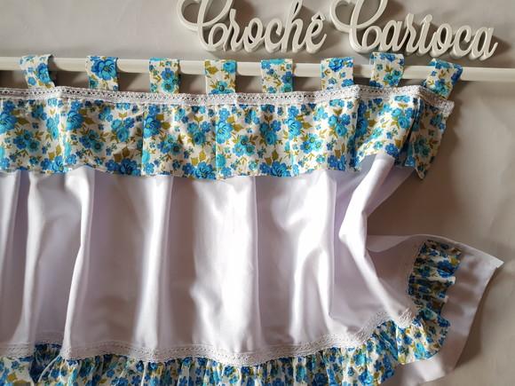 Cortina Bandô Babados Azul Floral e Branco Renda de Algodão