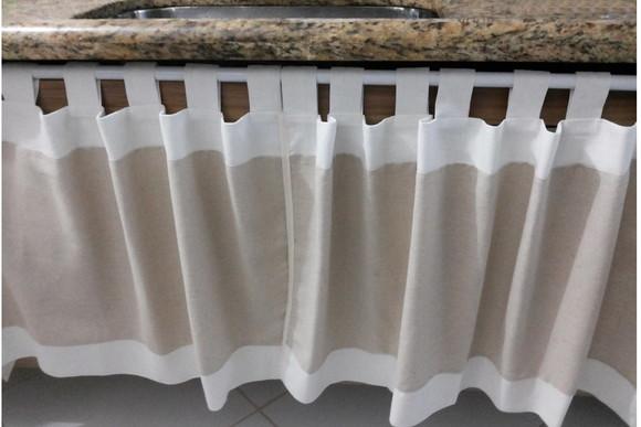 Cortina de Linho Cru e Branco Sob Medida Pia Balcão Janela