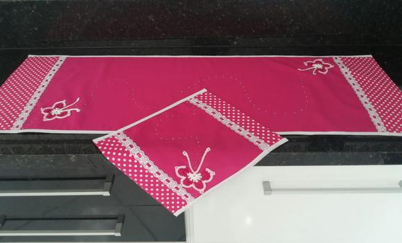 Cortina e Paninhos de Cozinha Rosa Pink