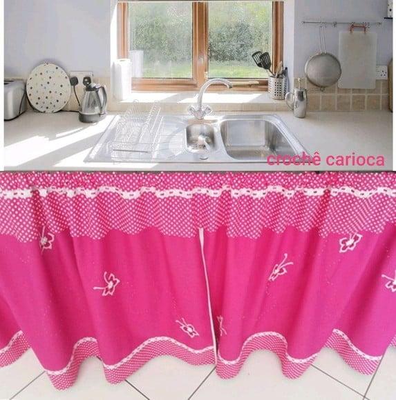 Cortina e Paninhos de Cozinha Rosa Pink