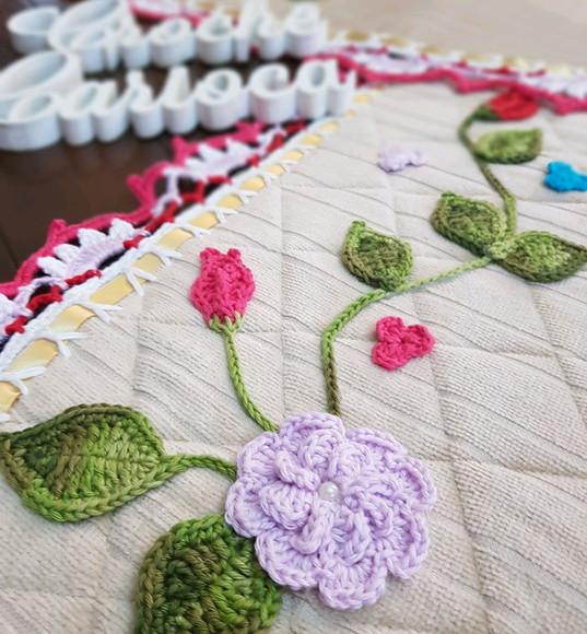 Jogo de banheiro florais em bege / estruturado em quilt