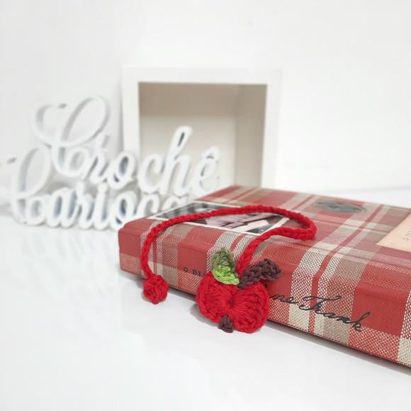 Kit Leitura Porta-copo e Marca Página Tema Maças 2 Peças