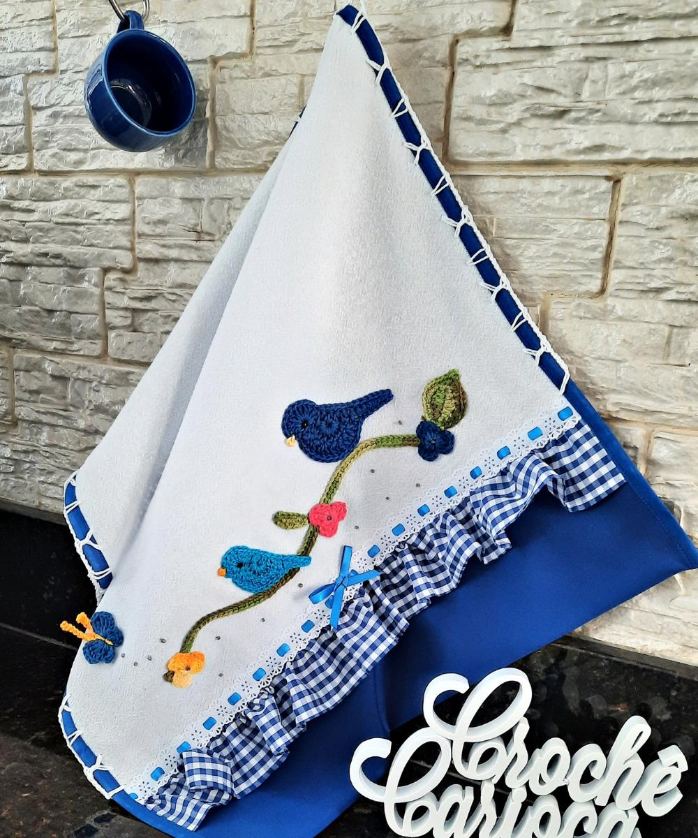 Pano de Prato Passarinhos Azul Royal 80x50 Bordado de Crochê