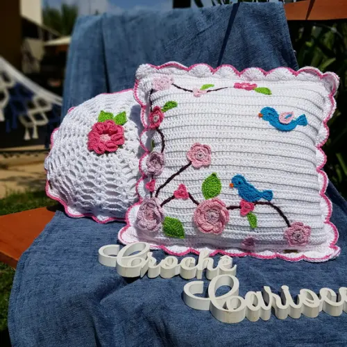 Almofadas Completas em Crochê Tema Jardim 2 Peças