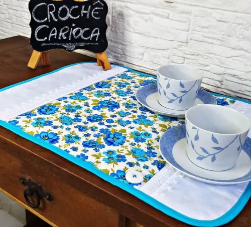 Americano Lugar de Mesa Centrinho Azul Floral Patchwork