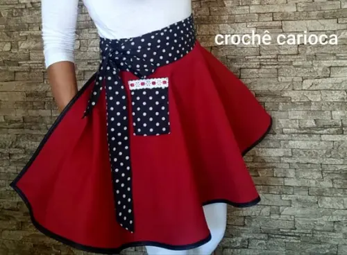 Avental Vintage Vermelho Escuro e Preto Poás Godê