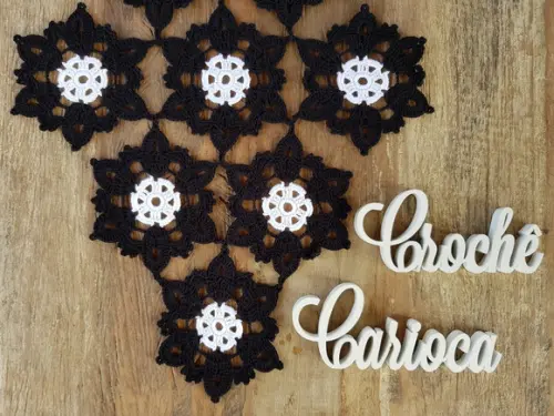 Caminho de Mesa em Crochê Floral Escolha Cores