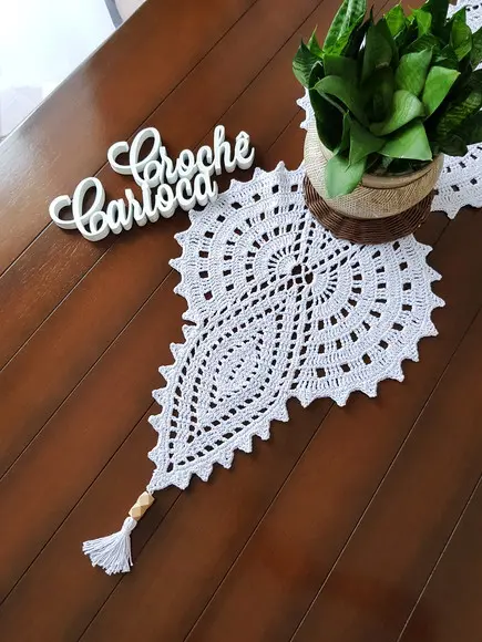 Caminho de Mesa Infinito em Crochê Escolha Cor!