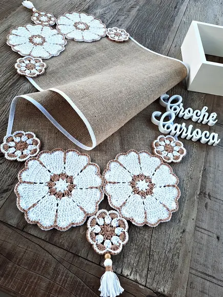 Caminho de Mesa Natural Juta Crochê Escolha Cores e Medida