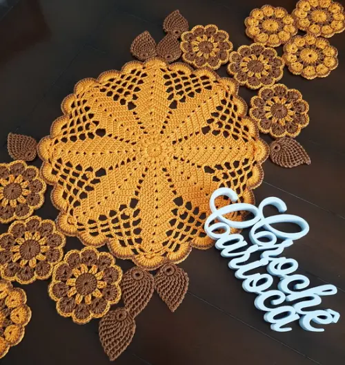 Centro de Mesa Amarelo Ouro e Marrom Mandalas Trilho de Mesa