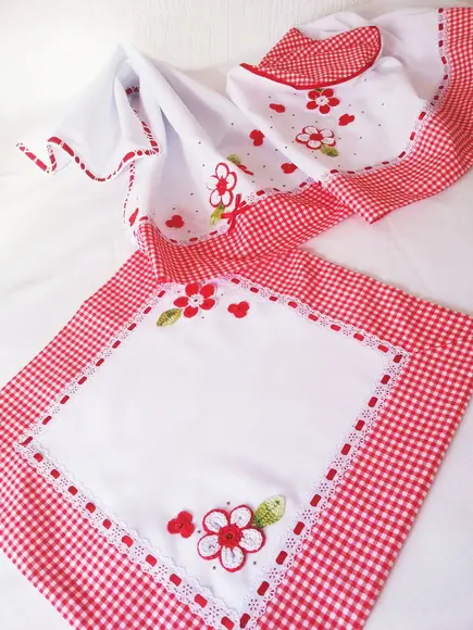 Conjuntinho de Cozinha Vermelho Xadrez e Flores Escolha Cor