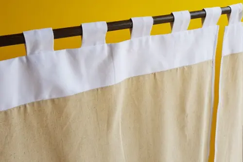 Cortina de Linho Cru e Branco Sob Medida Pia Balcão Janela