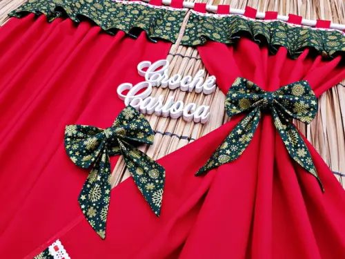 Cortina de Natal e Abraçadeiras Laços Sob Medida
