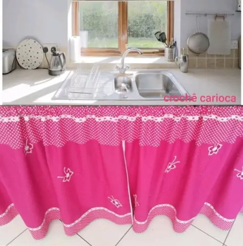 Cortina e Paninhos de Cozinha Rosa Pink