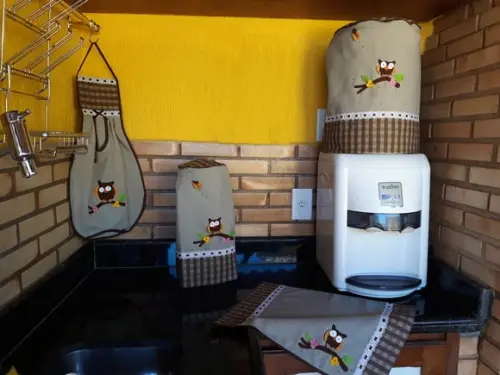 Jogo de Cozinha Marrom Corujinhas: 4 peças