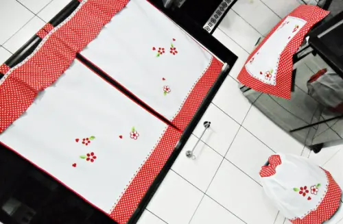 Jogo de Cozinha Vermelho Poá