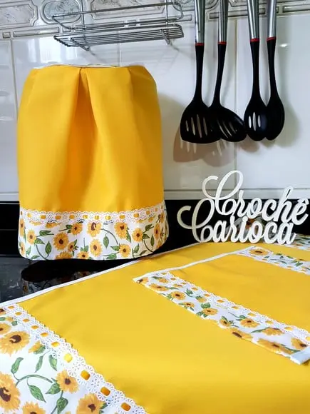 Joguinho de Cozinha Capa de Fritadeira + 2 Centrinhos