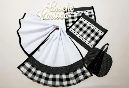 Kit de Cozinha Paninhos e Pano de Copa Preto e Branco